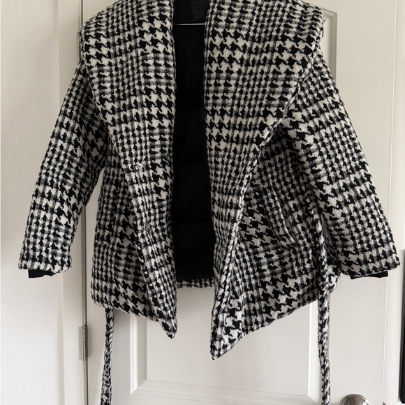BLANK NYC Women Puffer BlackWhite Metallic Houndstooth Wrap Outerwear Coat-SMALL - Picture 5 of 14